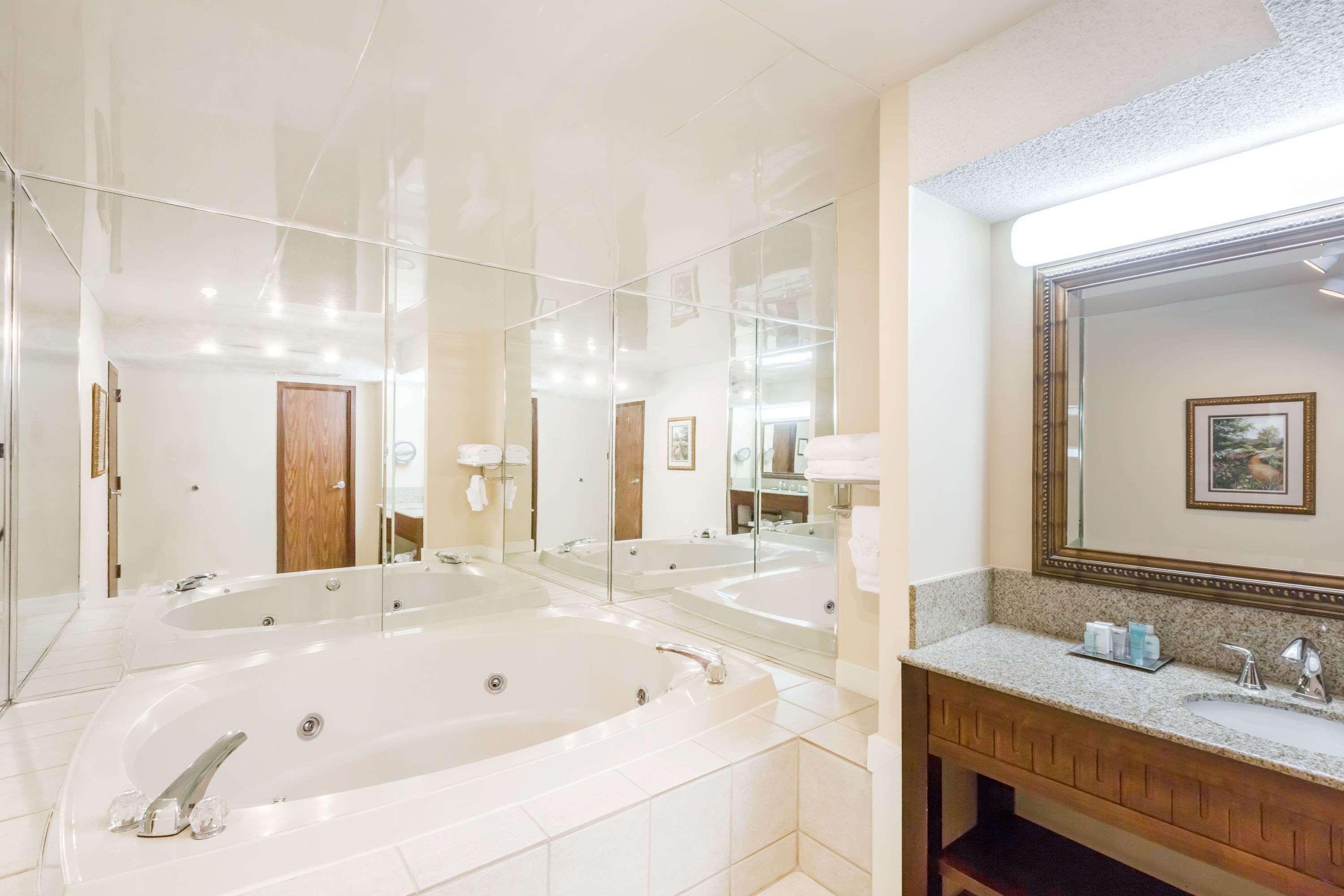 Wyndham Riverfront Hotel Little Rock Kültér fotó